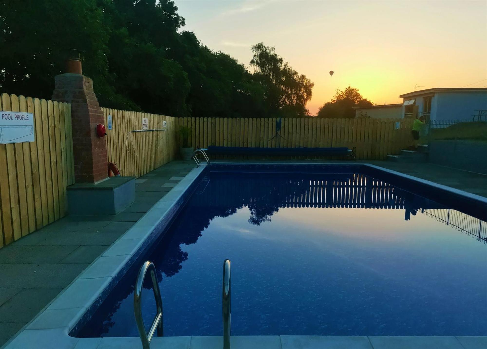 Greenways Valley Holiday Park Great Torrington Buitenkant foto